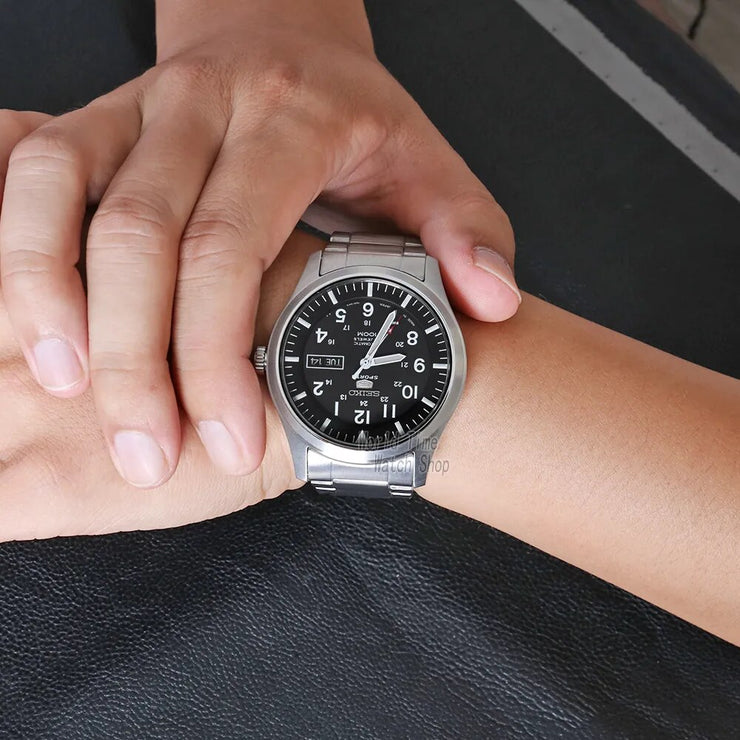 Seiko 5 Men's Automatic Sports Stainless Steel Bracelet Watch